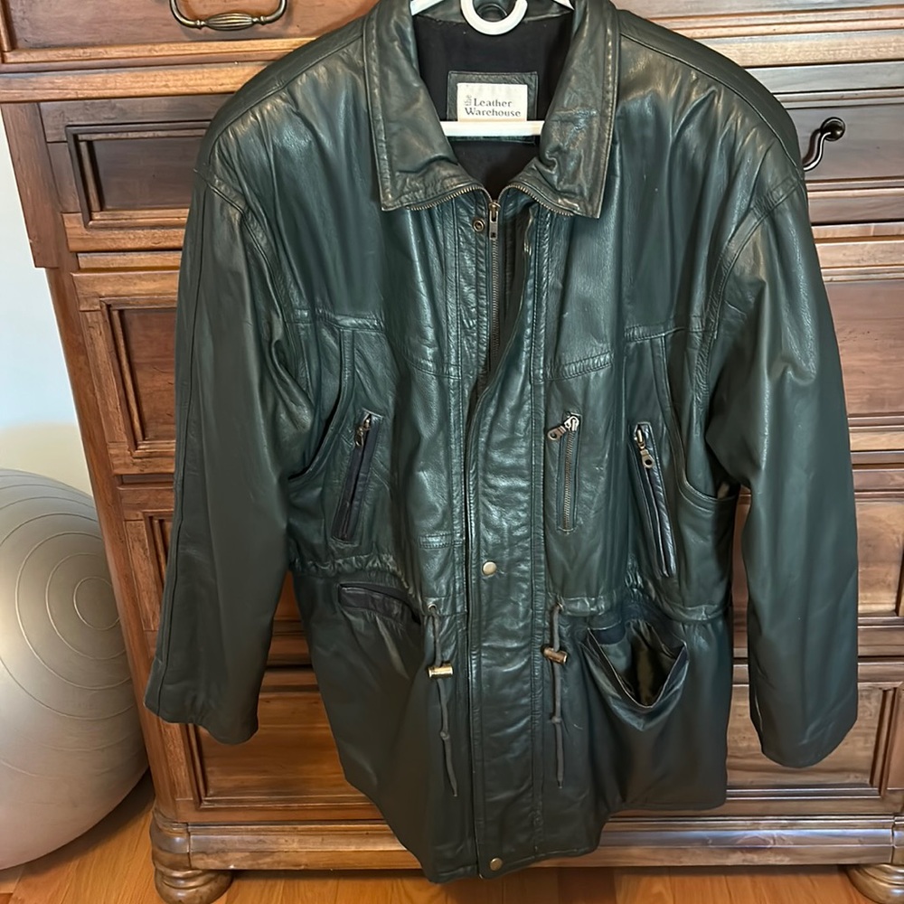 Nice men’s size L leather warehouse dark green 3/4 length jacket.